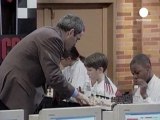 Kasparov: porto gli scacchi a scuola