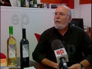 Vino y aceite etiquetado en Braille