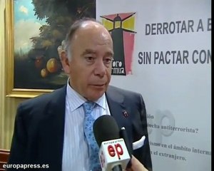 El Foro de Ermua sale en defensa del Gobierno