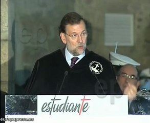 Rajoy defiende el papel del profesorado