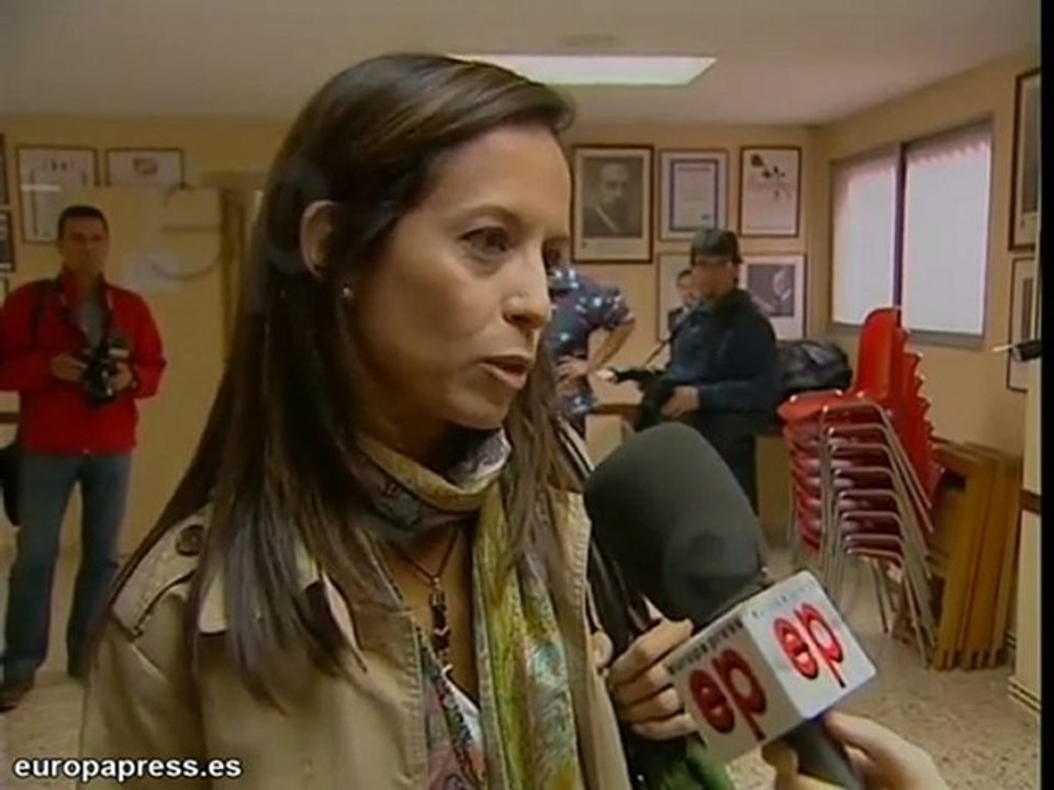 Corredor acude a votar en San Blas