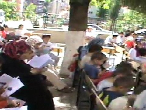 FATİHİN ÖĞRENCİLERİ VE VELİLERİ OKUYOR