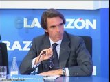 Aznar apuesta por la ley de partidos
