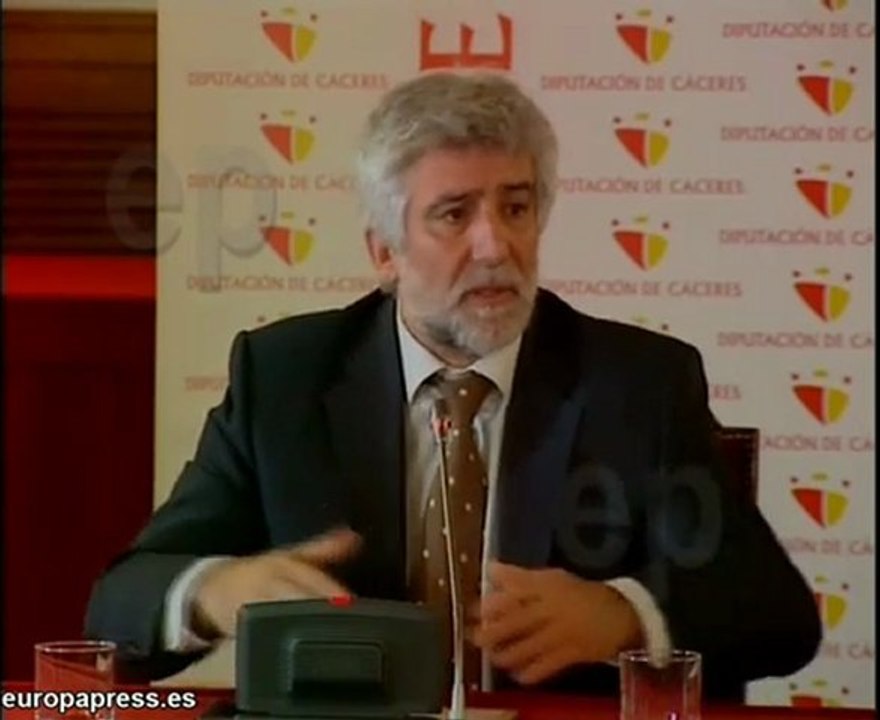 Caja Badajoz contribuye con la cultura en Cáceres