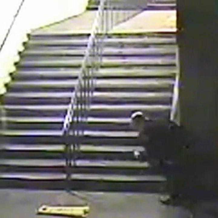 Drunk Man Vs Treppen Fail