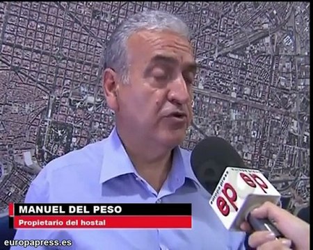 Una familia ocupa un hostal en Barcelona