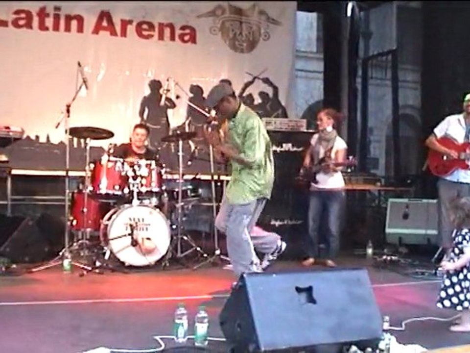 Muddystar @ Streetlife Festival June 2011_01