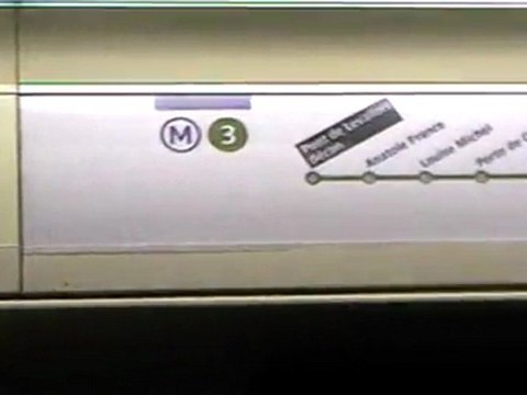 MF67 : Entre les stations Père Lachaise et Gambetta sur la ligne 3 du métro parisien