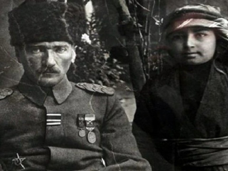 KARDEŞLİK TÜRKÜSÜ & MAHSUN KIRMIZGÜL