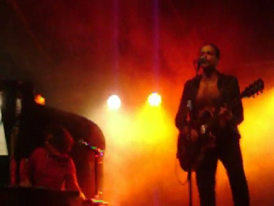 DIMONE  MAGIC MIRRORS  Festival Alors... Chante MONTAUBAN le 1 Juin 2011