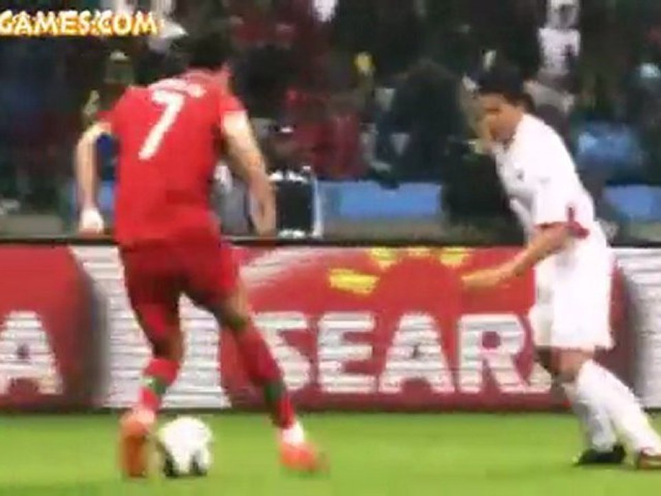 ‪Cristiano Ronaldo - Fantastico - 2011 - www.MiniGoGames.Com‬‏