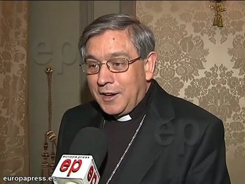 Abad Monserrat ve normal 'senyera' en visita Papa