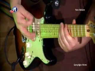 Bertuğ Cemil - TRT Müzik Gençliğin Ritmi Programı - 11.06.2011 - Part1/2