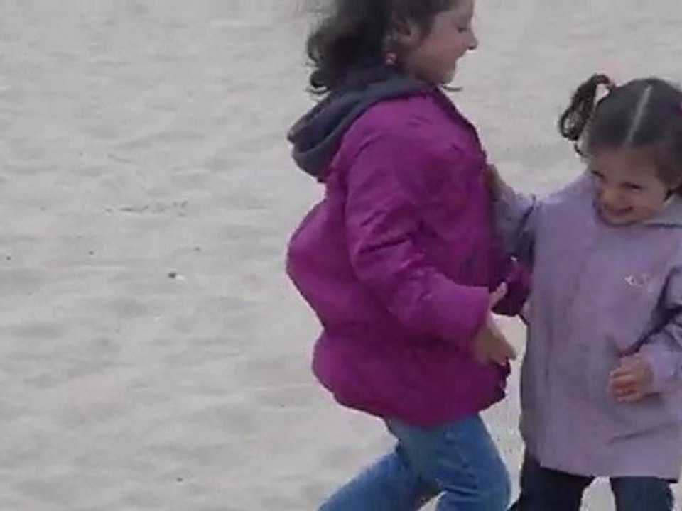 Juin 2011 - Noirmoutier, course Lucile, Juline sur la plage
