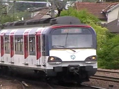 MS61 : Arrivée à la gare de La Varenne Chennevières sur la ligne A du RER