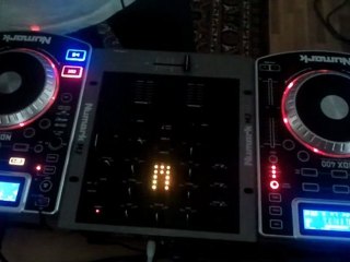 Emrah Kaynar Live 11.06.2011 (Numark NDX400 and Numark M2)