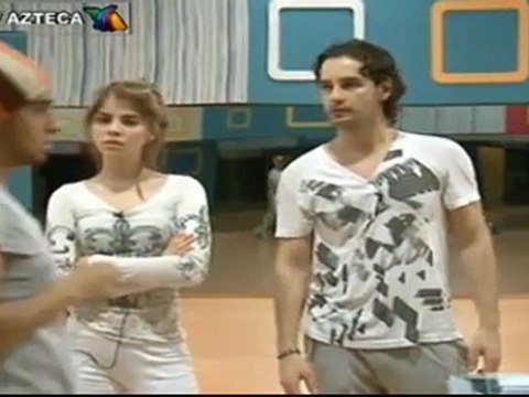 Esme y Johnny esnayando en la duela 1 2