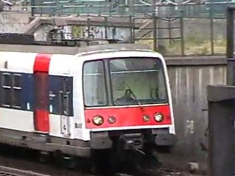 MI84 : Entre les gares de Vincennes et Val De Fontenay sur la ligne A du RER