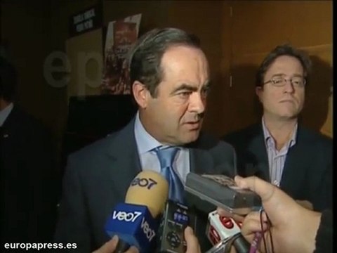 Bono aboga por un manual de educación