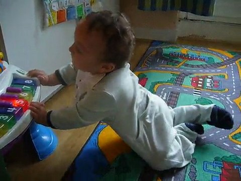 Premiers pas à quatre pattes