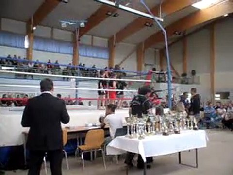 Le Pouliguen Club Cobra Boxe Thaï 1er Gale Boxe Thaï 11 juin 2011 wikinews city pour OMS le Pouliguen vidéo n° 3630