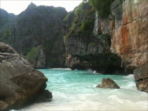 Maya Bay Koh Phi Phi Low Season