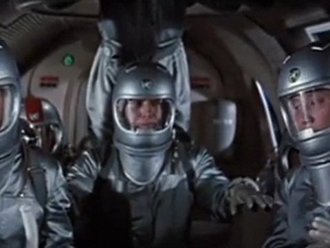 Battle in Outer Space - Clip Moon Battle