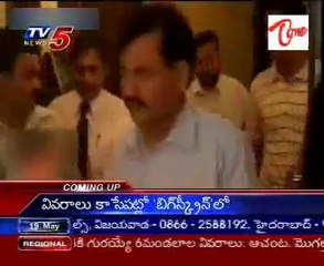 Tendulkar helps his bed-ridden friend