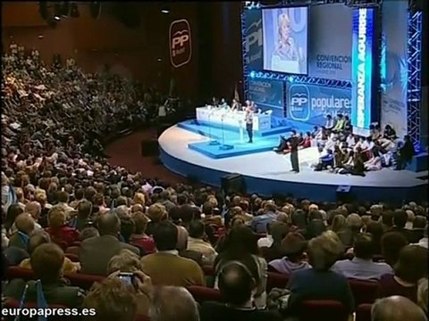 Aguirre acusa a Rubalcaba del desastre educativo