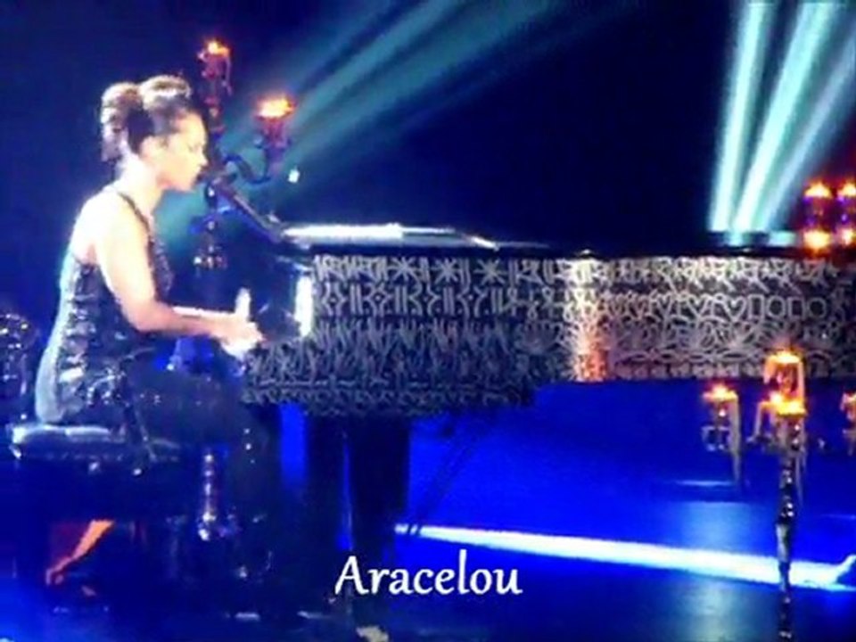 Alicia Keys _ Try Sleeping With A Broken Heart