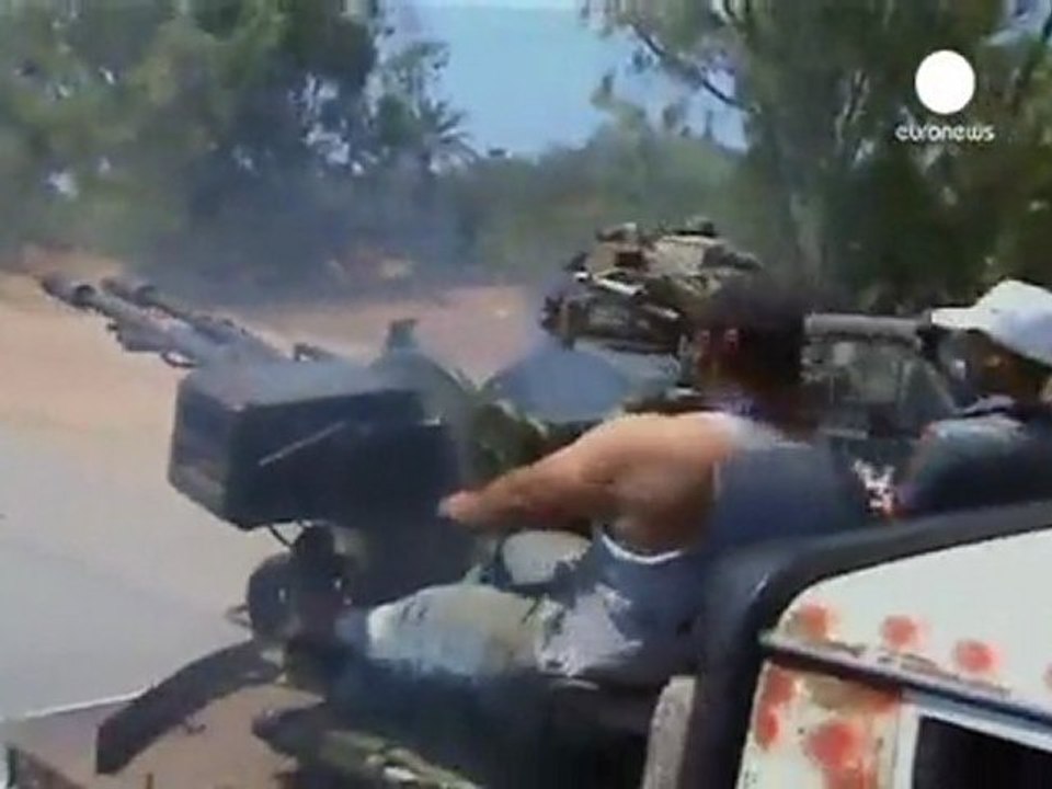 Los rebeldes libios, a 50 kms de Trípoli