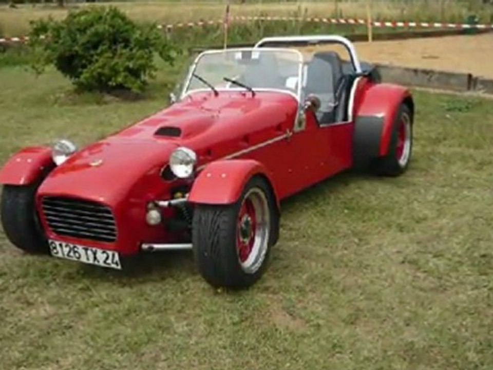 show bike   country  de marcenais rassemblement autos motos de collection aux peintures 2011