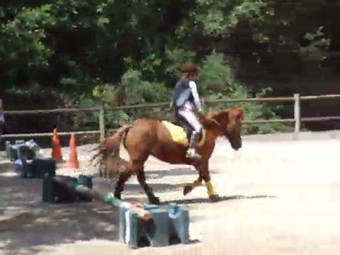 LOUBIERE-CSO-lisa et mirabelle