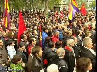 Los ciudadanos rinden homenaje a Camacho