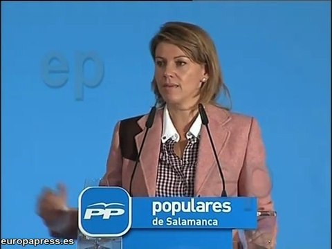 Cospedal critica los tumbos del Gobierno en empleo