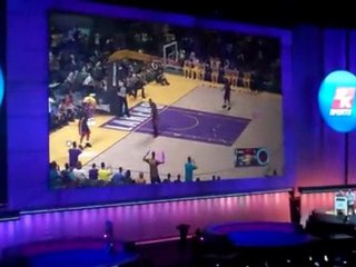 E3 2011 : Kobe Bryant donne le Move à la conférence Sony