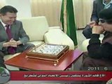 Kadhafi plays chess as fighting rages across Libya