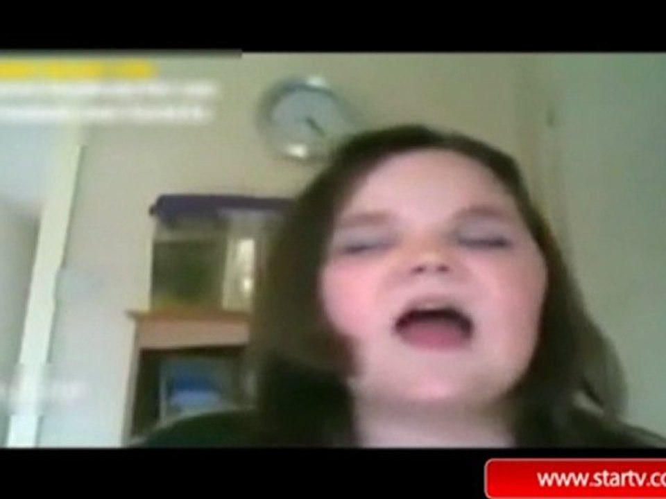Şarkı söyleyemeyen kız | www.kekillicivideo.blogspot.com