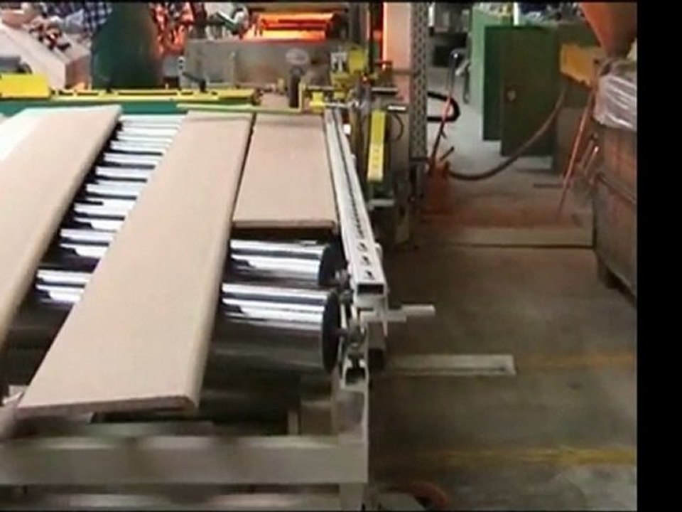 Timme Stapelautomaten GmbH - Schrägrollenbahn vor Profilummantelung