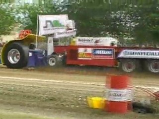 tracteur pulling levignac de guyenne 2011