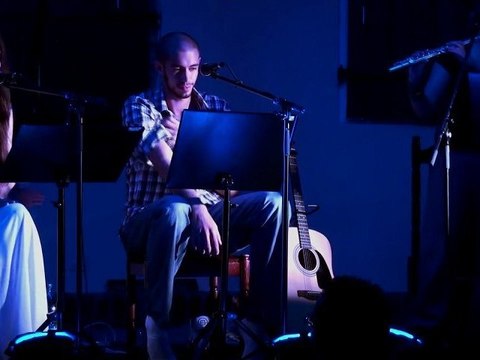 Paulina Lenda Down on my knees (cover)