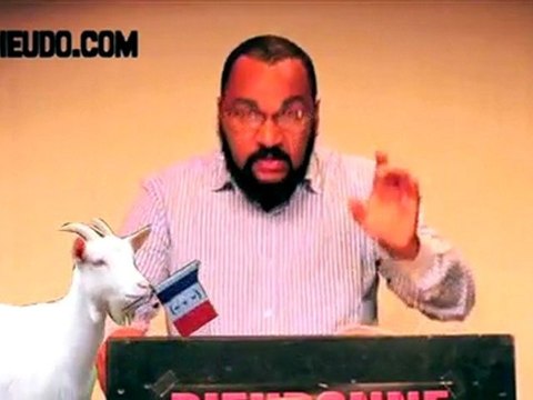 Dieudonné chante la Marseillaise à Biquette