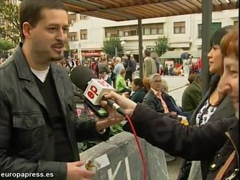 Reparto de dulces típicos bilbaínos