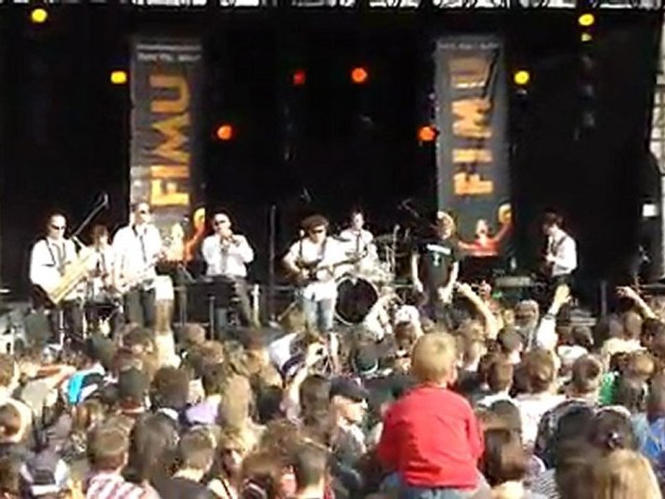 J'aimerais Revoir - Les Joueurs de Pihpoh - Fimu 2011