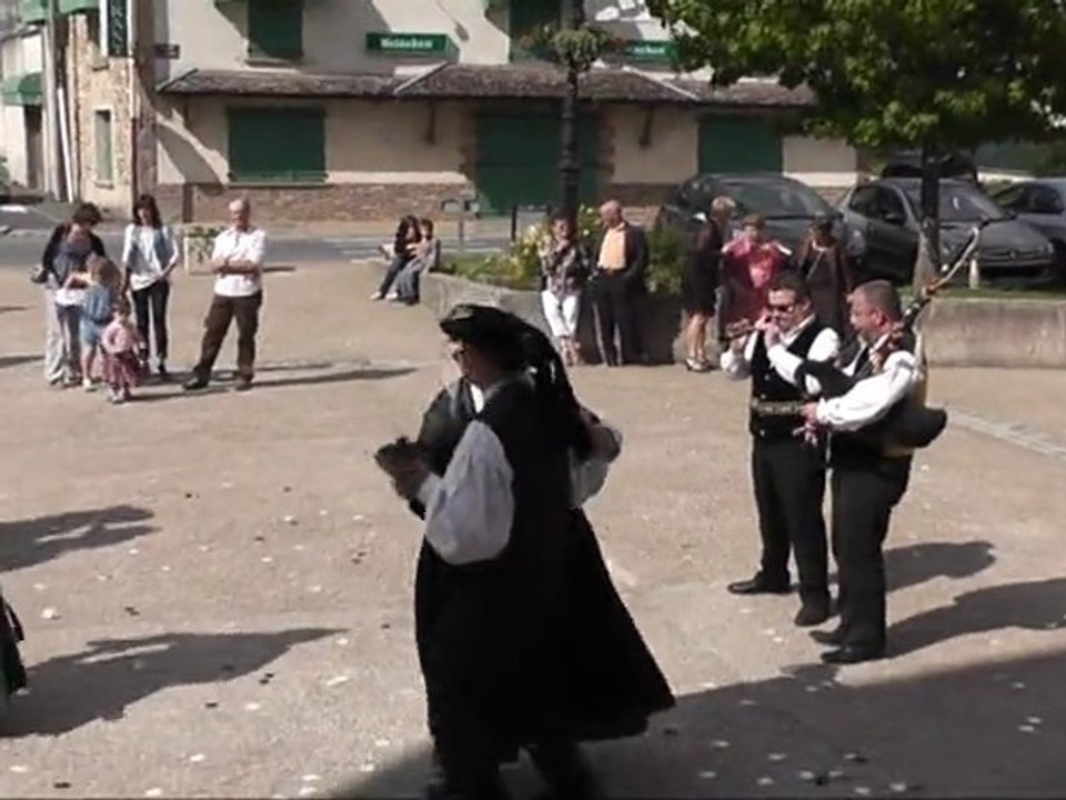 MOUROUX animation mariage JUIN 2011