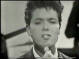 Cliff Richard and The Shadows - Don't Be Mad At Me - Muziek   Entertainment - 123video