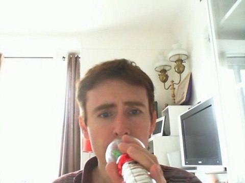 Wiwi égratigne entre elle et moi de Claude Michel Schonberg