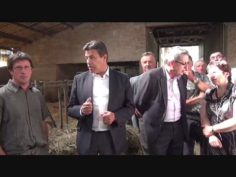 20110609 - Visite X.Beulin sur une exploitation de Manhac