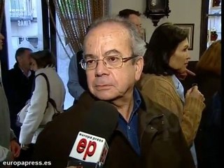 Corona de la Almudena postre típico de la festividad