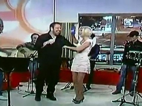 Horia Brenciu o scapa din brate pe ''Abramburica'' - PROTV - 21 Feb.2010